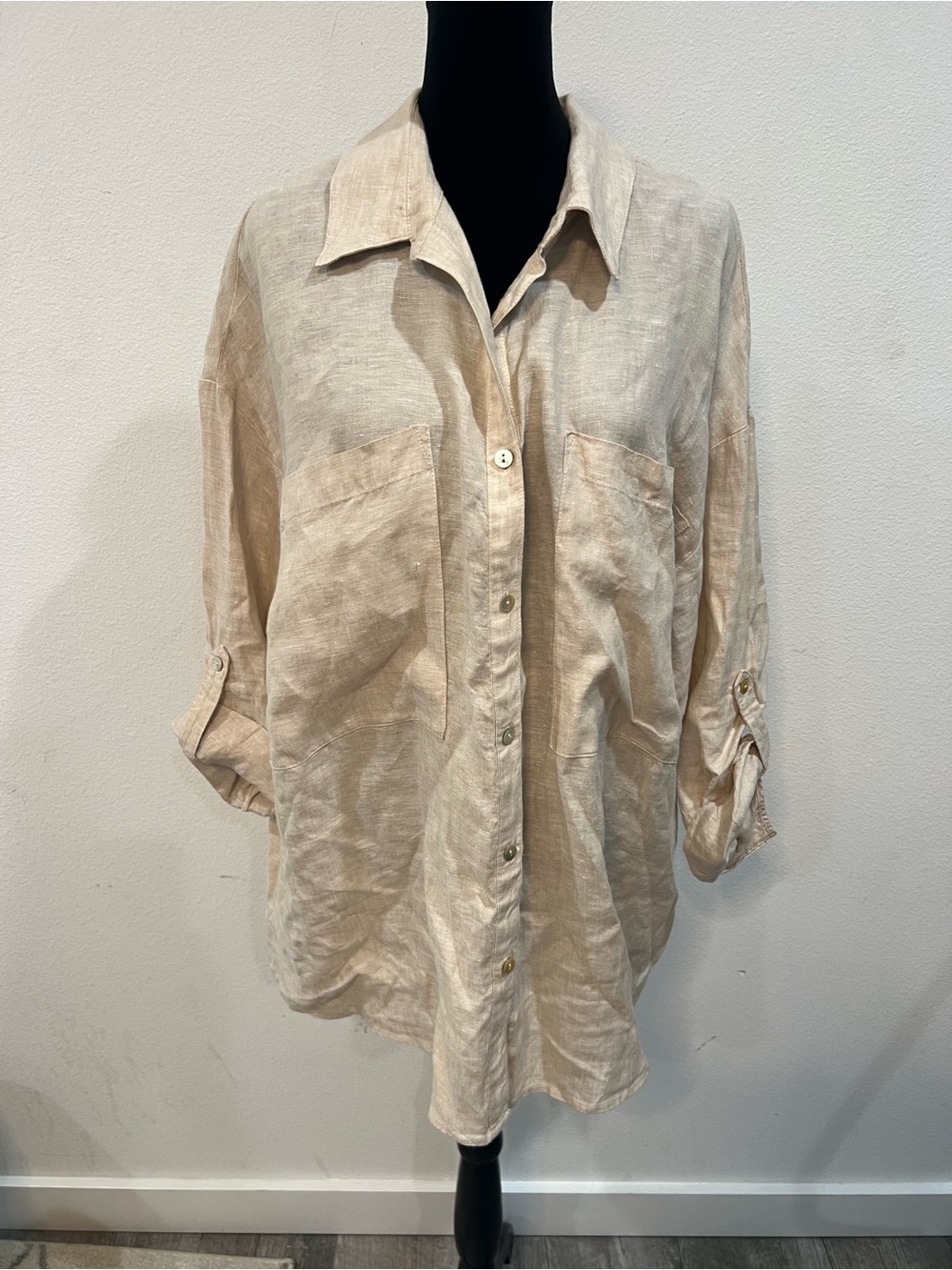 Magaschoni 100% Linen Button Down Shirt Beige Oversized Roll Tab Top L/G - Picture 2 of 7